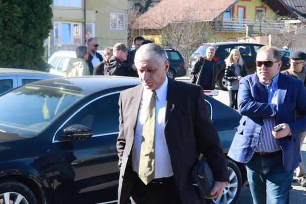 СТРЕЉАЊЕ ОСАМ ВОЈНИКА ЈНА У САРАЈЕВУ: Викић наредио спаљивање тела